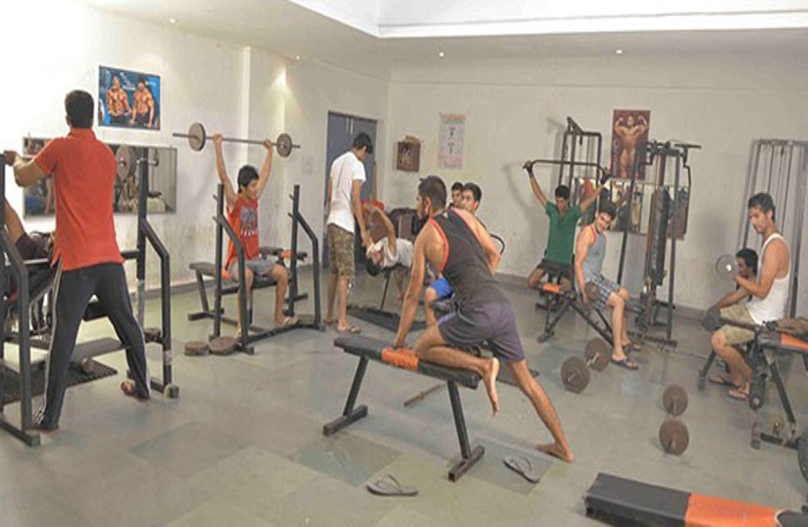 BOYS GYM